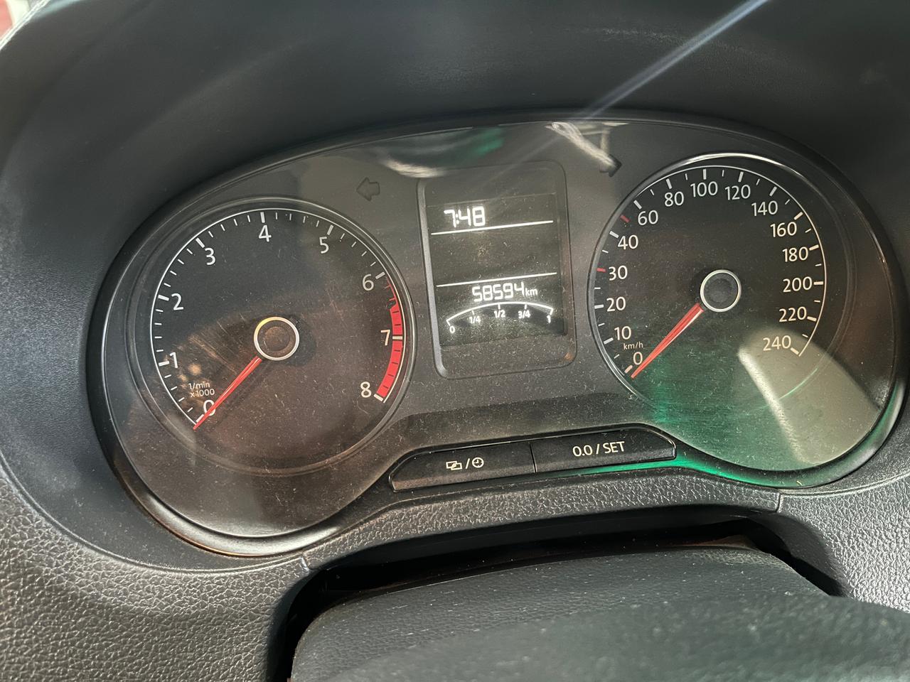Volkswagen Ameo(2016-2019) Highline 1.2l Plus (p)